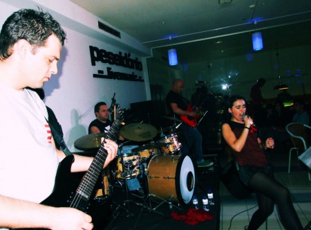 MUNDO PESSIDÓNIO - Bowling Bar | Outubro 2012